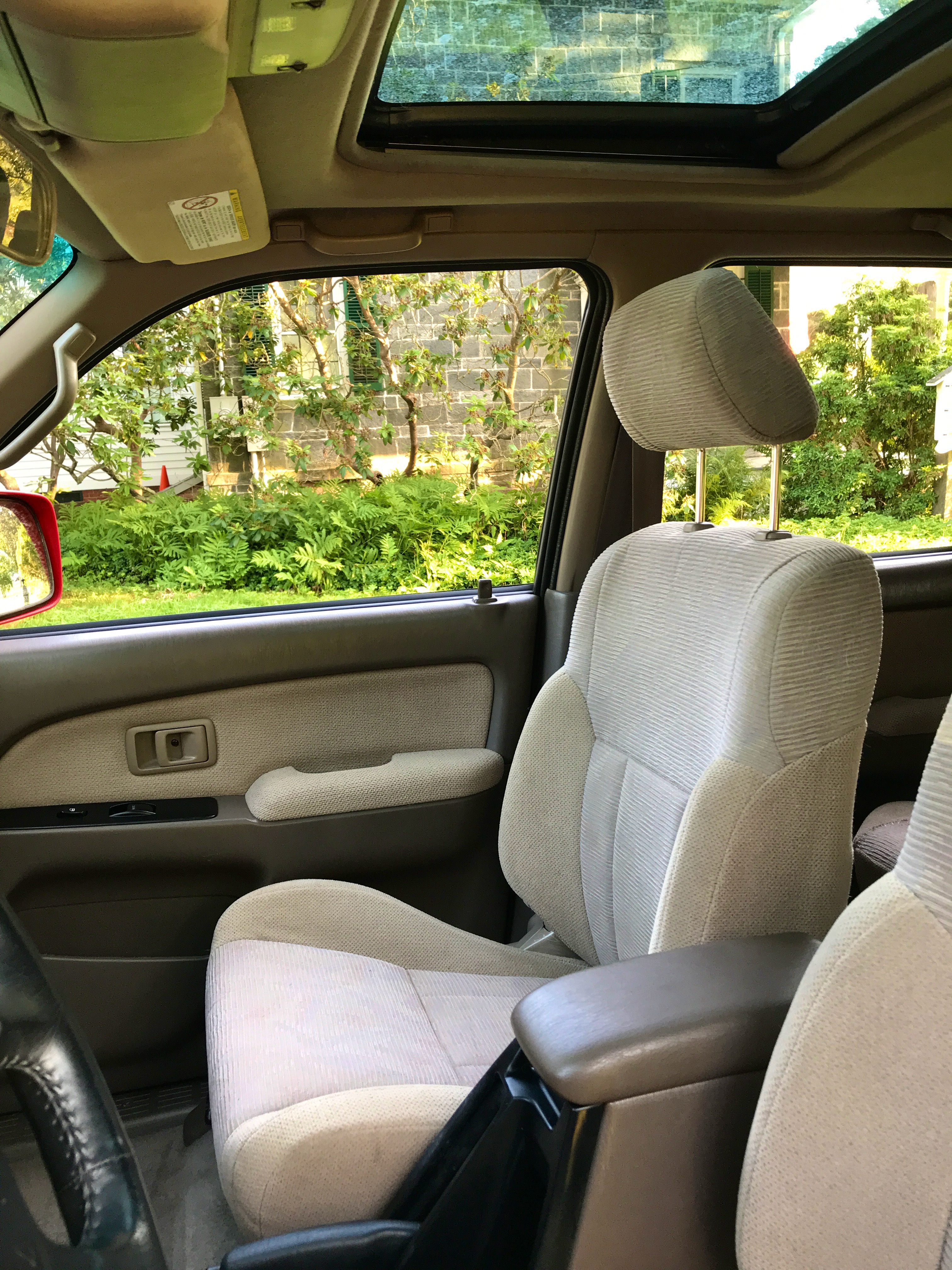 Go Motors Niantic, CT Purveyors of 3rd Generation Toyota 4Runners and other lengedary classics